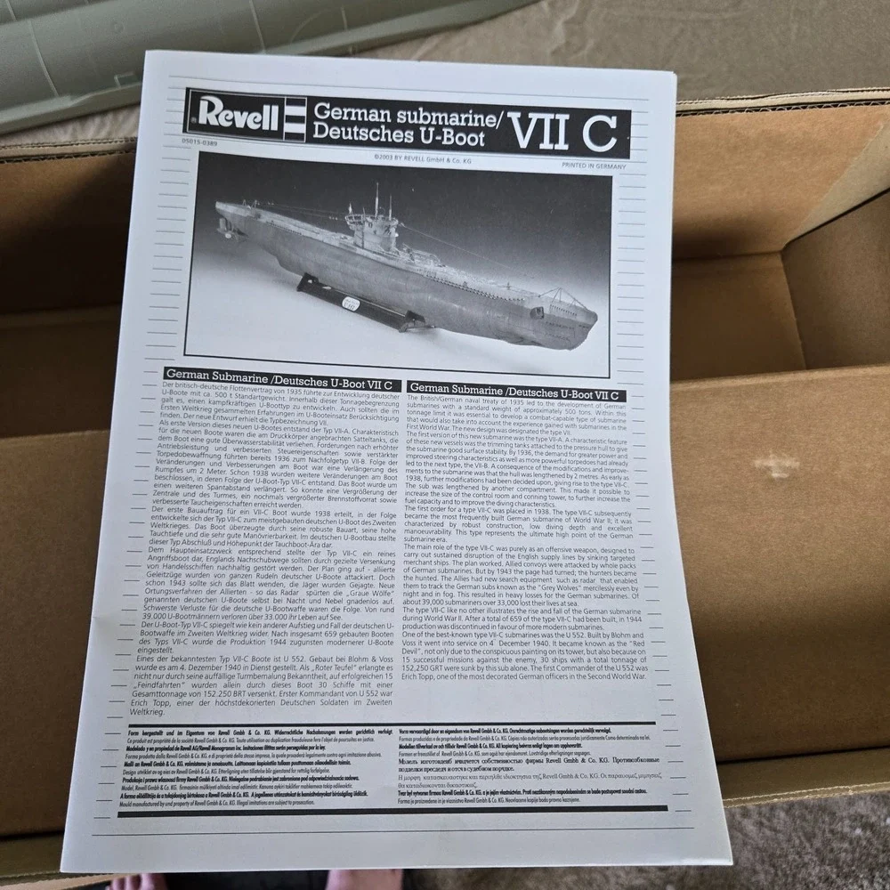 Revell Vintage 1/72 German Submarine Type VII C Wolf‎ Pack Model Kit 05015